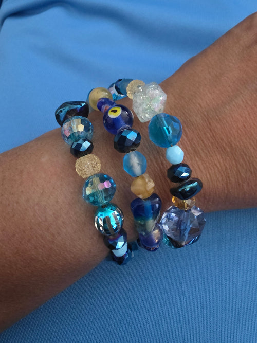 Blue Muti-color Beaded Wire Strand Bracelet